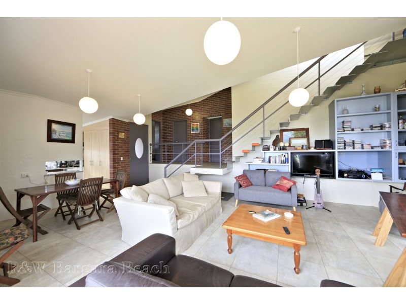 2 Finemore Crescent, Qunaba QLD 4670