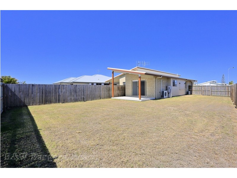 1/1 Bunker Court, Bargara QLD 4670