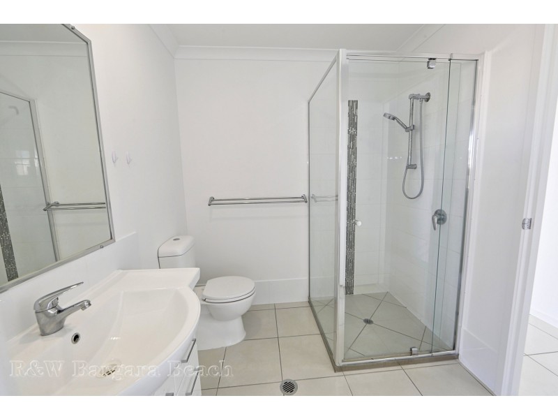 1/1 Bunker Court, Bargara QLD 4670