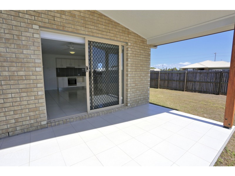 1/1 Bunker Court, Bargara QLD 4670