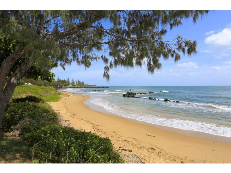 1/1 Bunker Court, Bargara QLD 4670