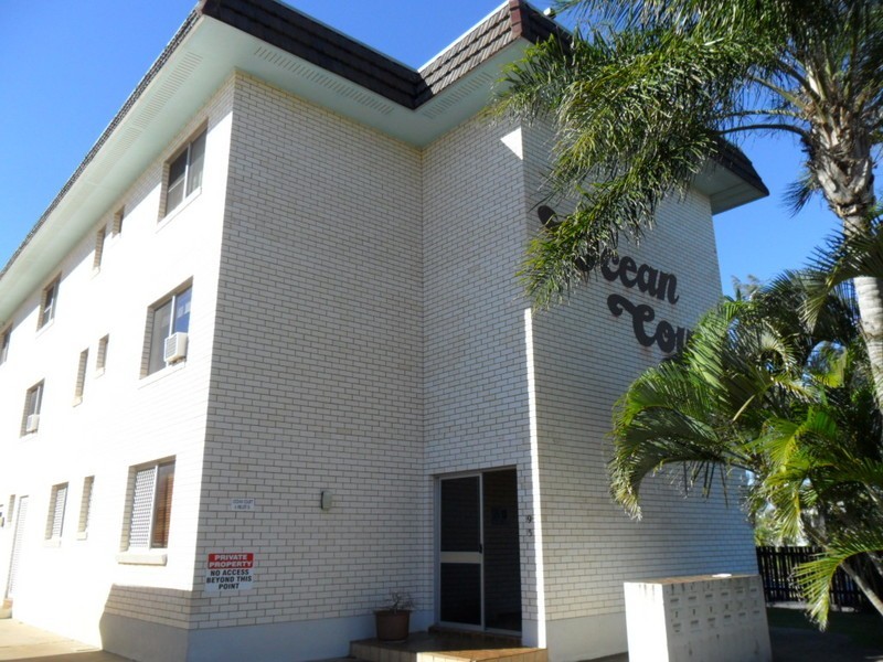 Unit 2 Oceancourt 6 Miller Street, Bargara QLD 4670