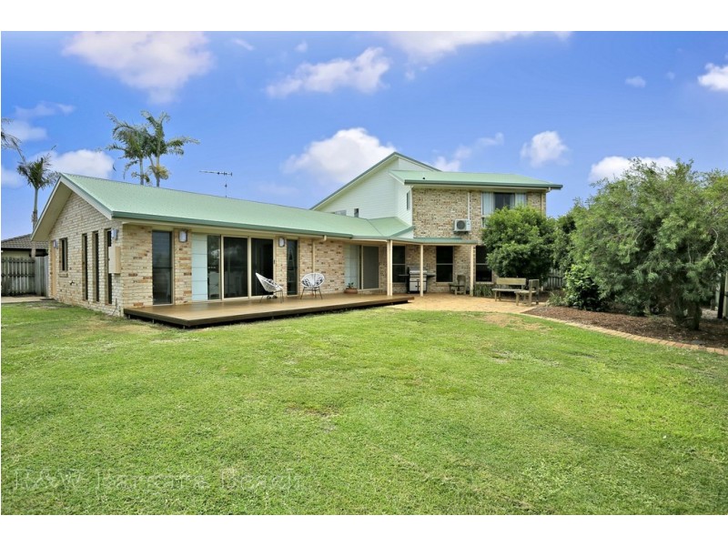 1 Henderson Row, Bargara QLD 4670