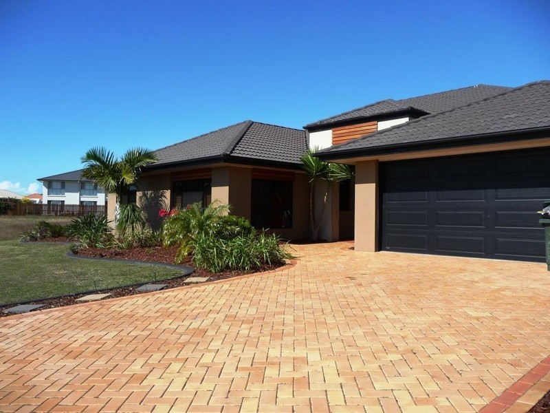 Coral Cove QLD 4670