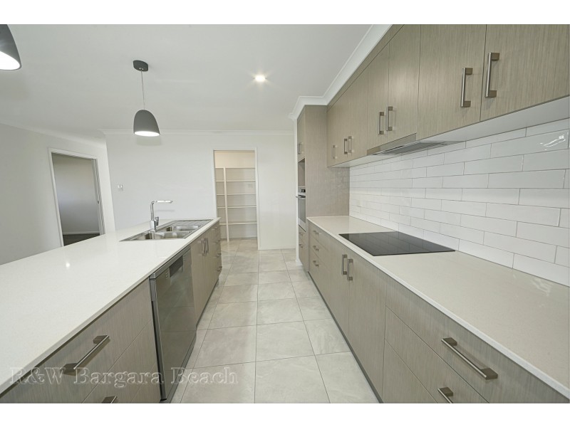 6 Bellona Court, Bargara QLD 4670