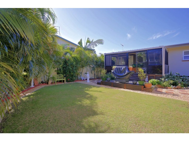 39 Bluewater Drive, Elliott Heads QLD 4670