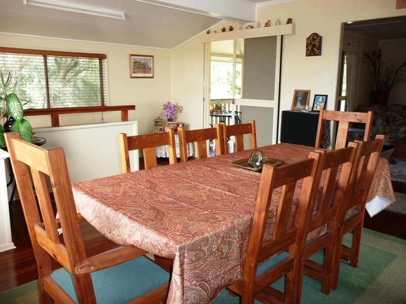 51 Hoffmans Road, Burnett Heads QLD 4670