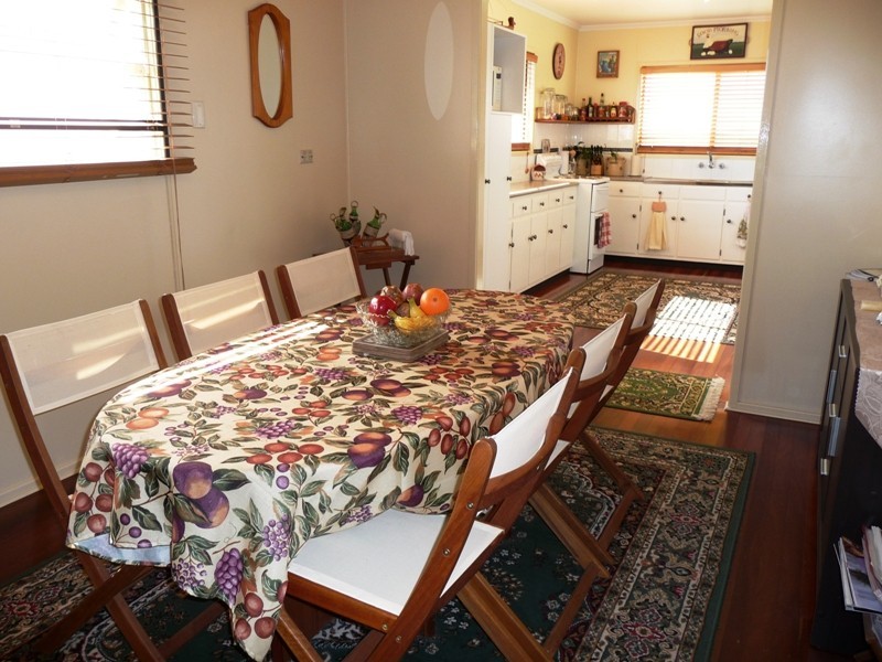 51 Hoffmans Road, Burnett Heads QLD 4670