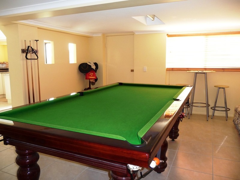 51 Hoffmans Road, Burnett Heads QLD 4670