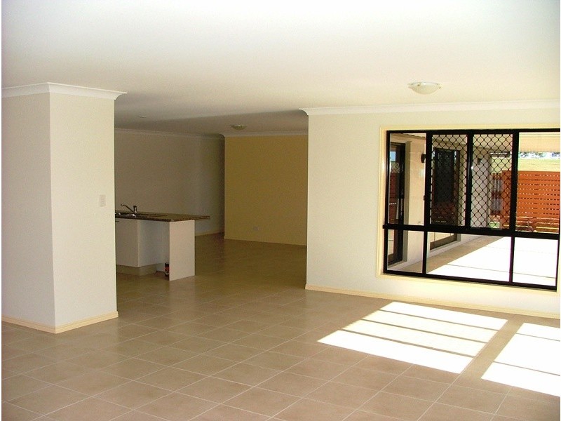 223 Barolin Esplanade, Coral Cove QLD 4670