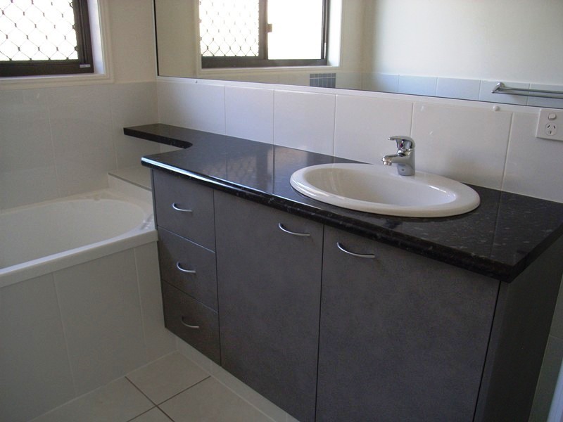43 Bisdee Street, Coral Cove QLD 4670
