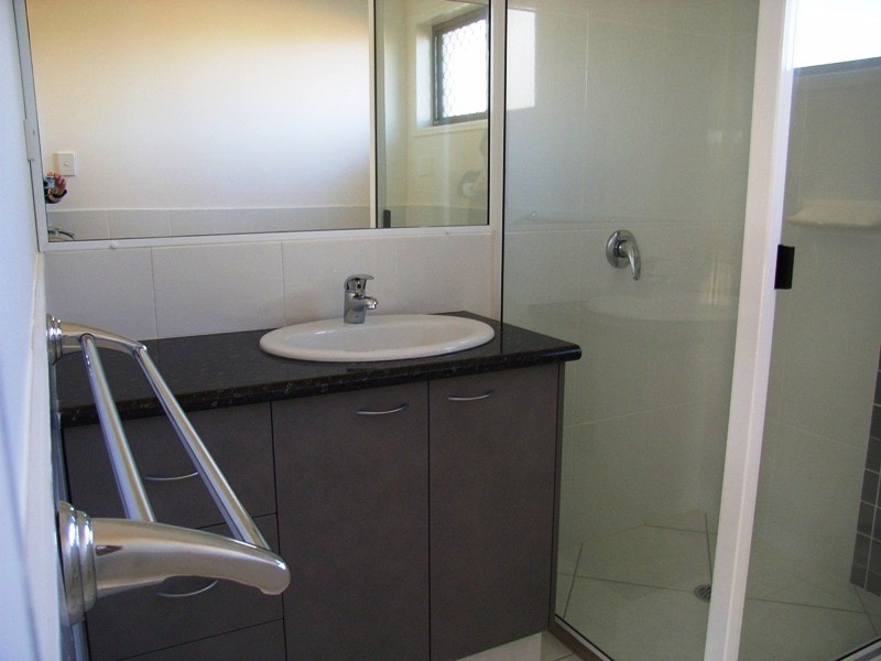 43 Bisdee Street, Coral Cove QLD 4670