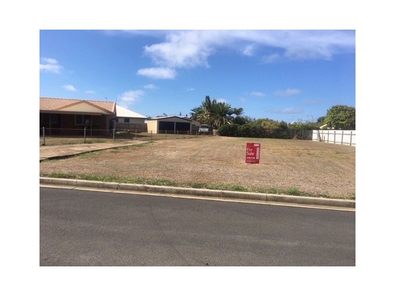 24 Blue Water Drive, Elliott Heads QLD 4670