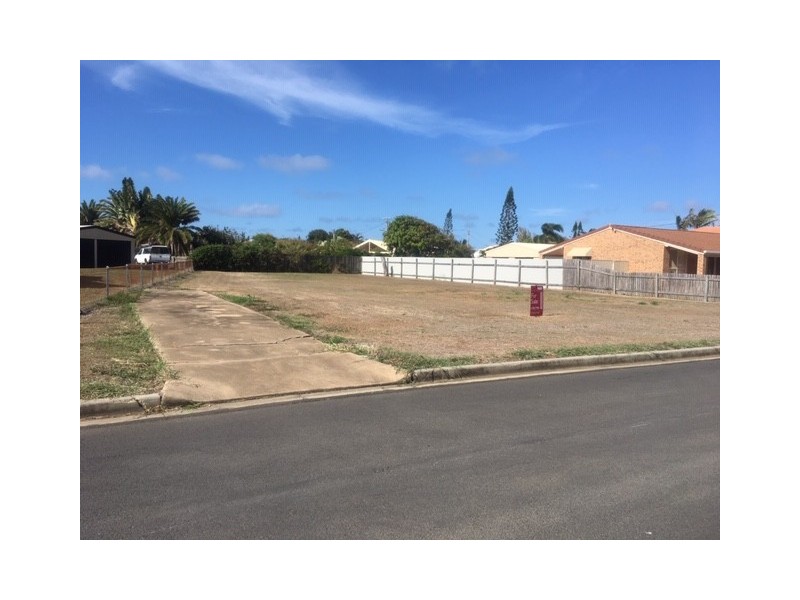 24 Blue Water Drive, Elliott Heads QLD 4670