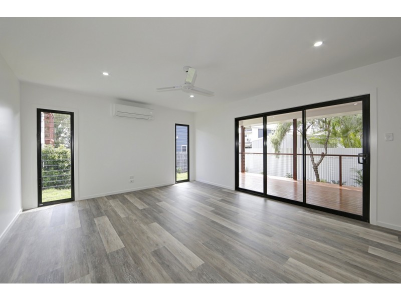 1/157 Hughes Road, Bargara QLD 4670