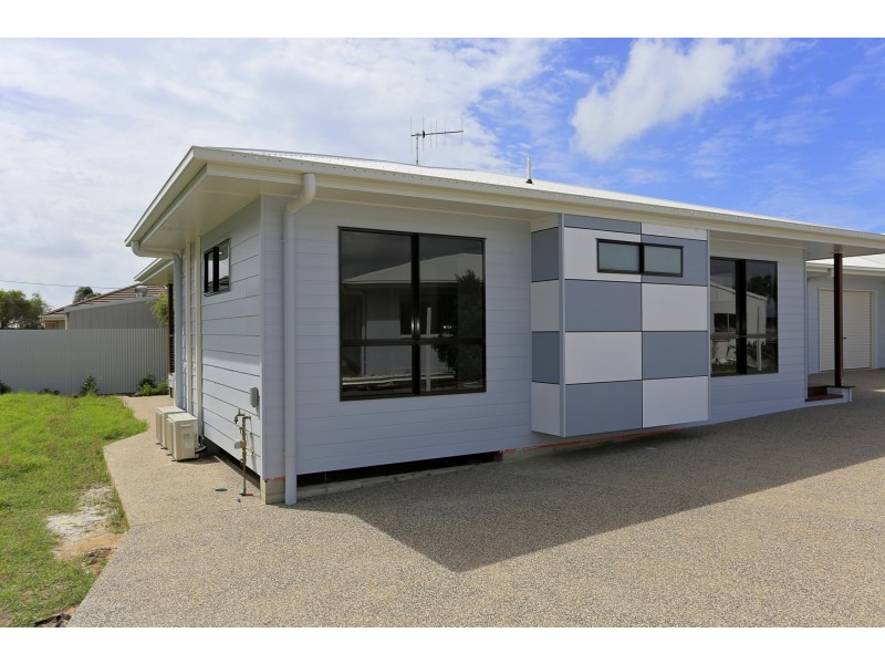 1/157 Hughes Road, Bargara QLD 4670
