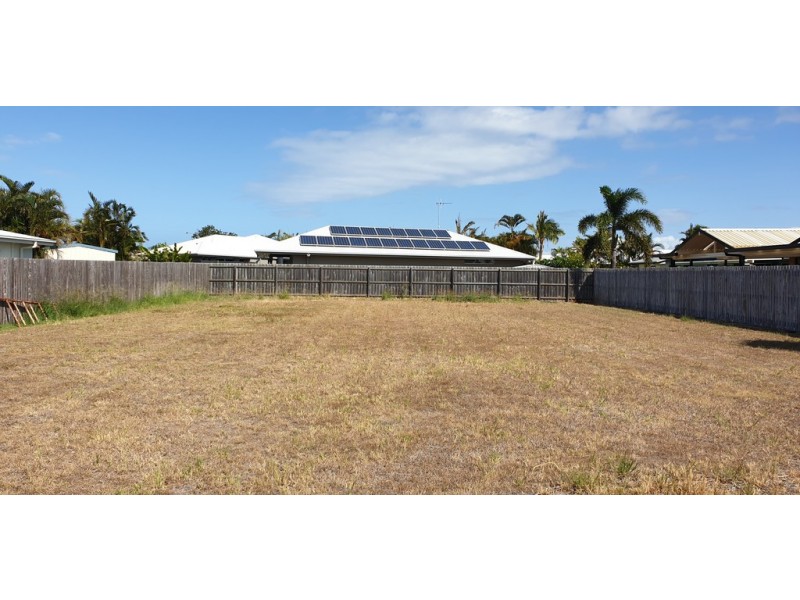8 Evas Way, Bargara QLD 4670