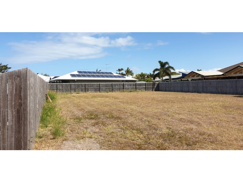 8 Evas Way, Bargara QLD 4670