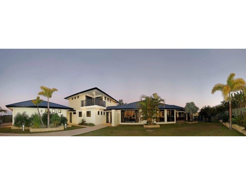 7 Tuckeroo Close, Coral Cove QLD 4670