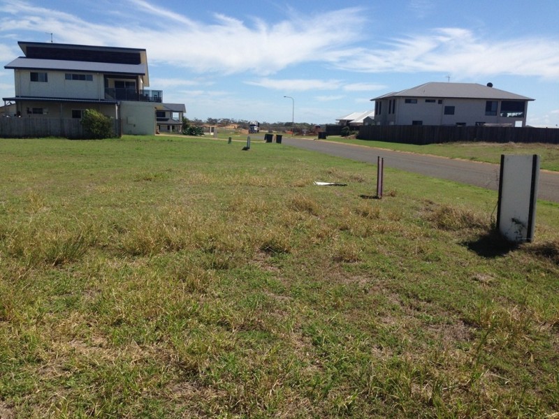 27 Emperor Drive, Elliott Heads QLD 4670