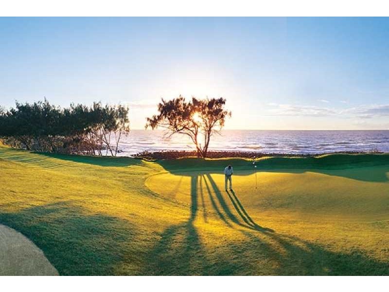 4 Blake Close, Coral Cove QLD 4670