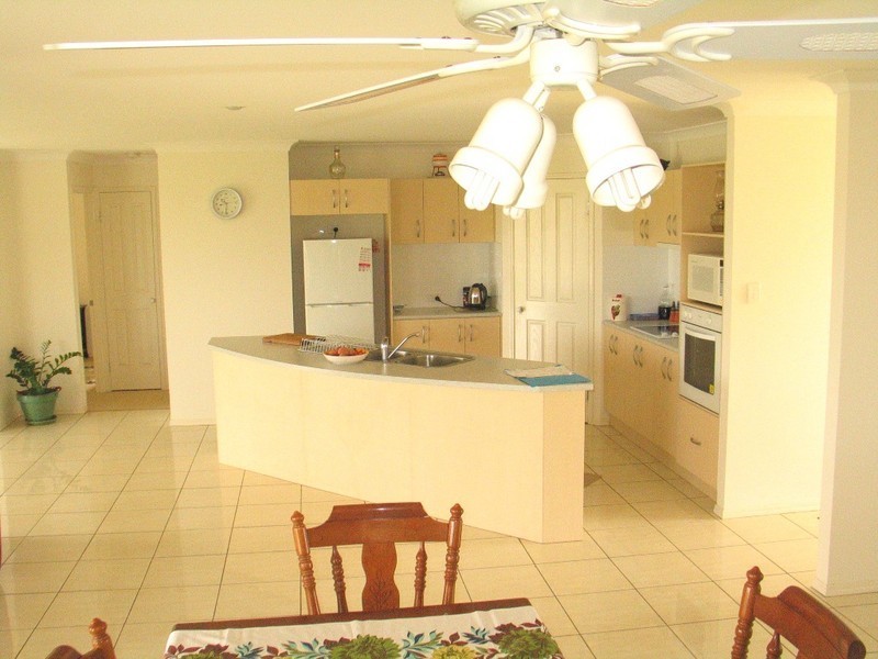 22 Toppers Drive, Coral Cove QLD 4670