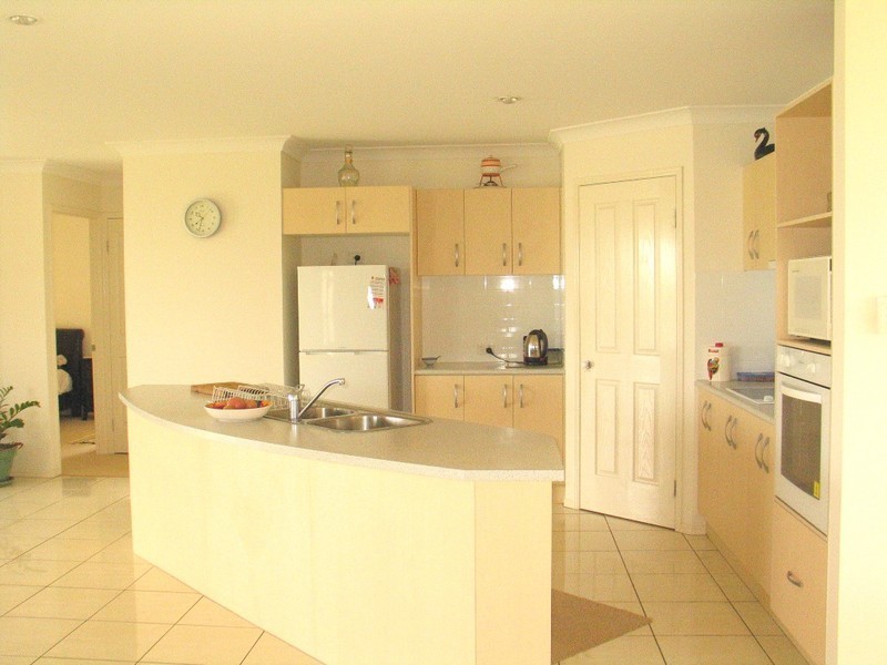 22 Toppers Drive, Coral Cove QLD 4670