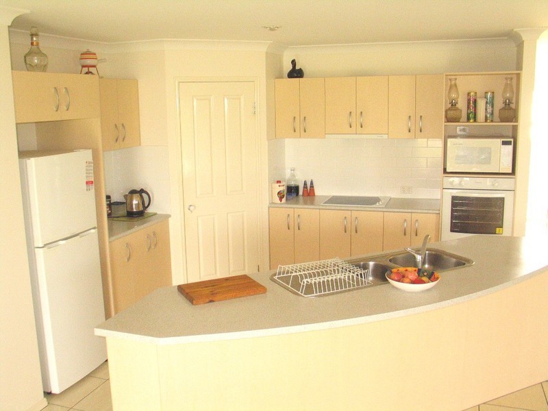 22 Toppers Drive, Coral Cove QLD 4670