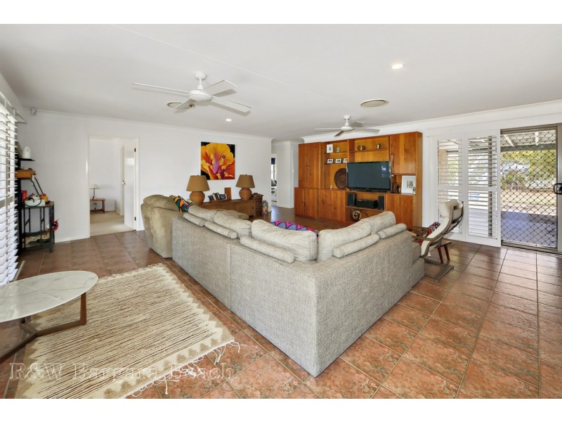 42 Bathurst Street, Elliott Heads QLD 4670