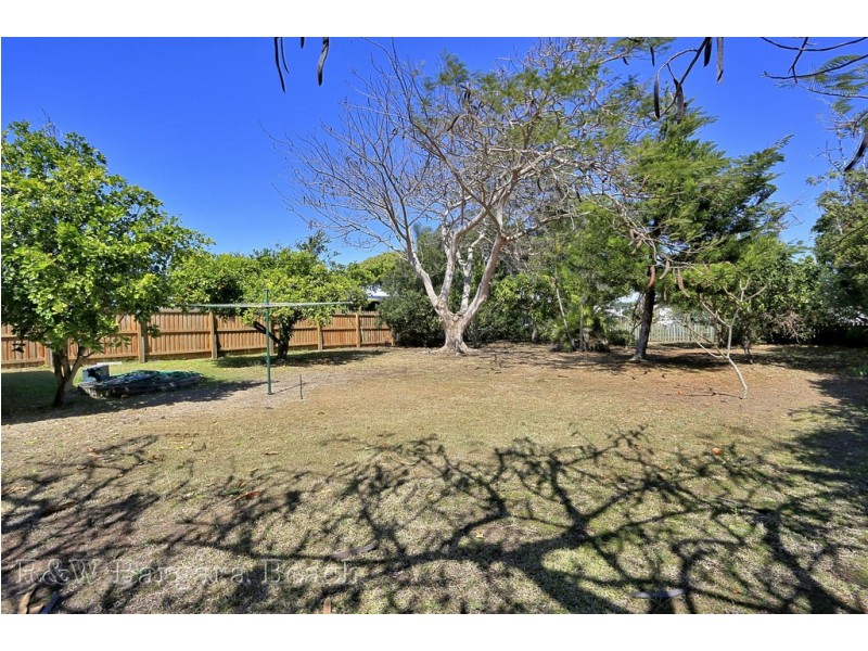 42 Bathurst Street, Elliott Heads QLD 4670