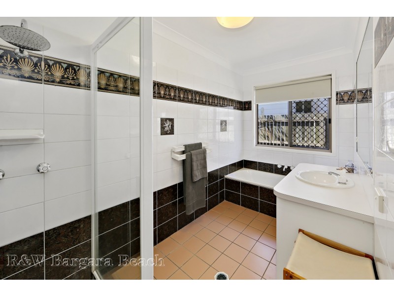 42 Bathurst Street, Elliott Heads QLD 4670