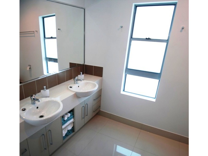 11 McCavanagh Street, Bargara QLD 4670