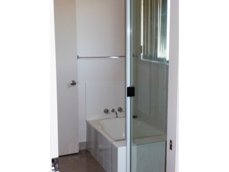 Innes Park QLD 4670