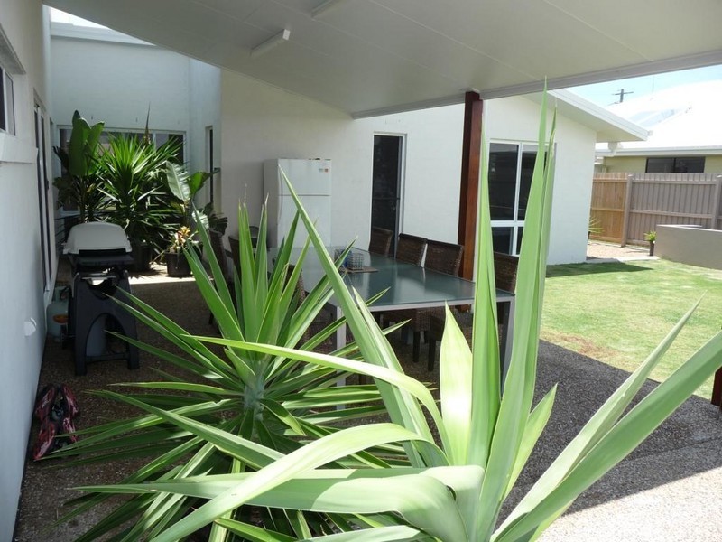 117 Davidson Street, Bargara QLD 4670