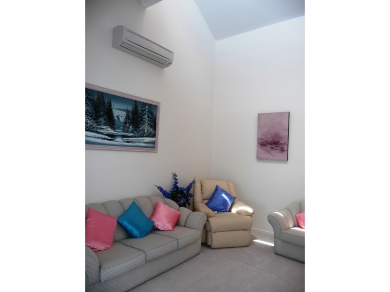 46 Barolin Esplanade, Coral Cove QLD 4670