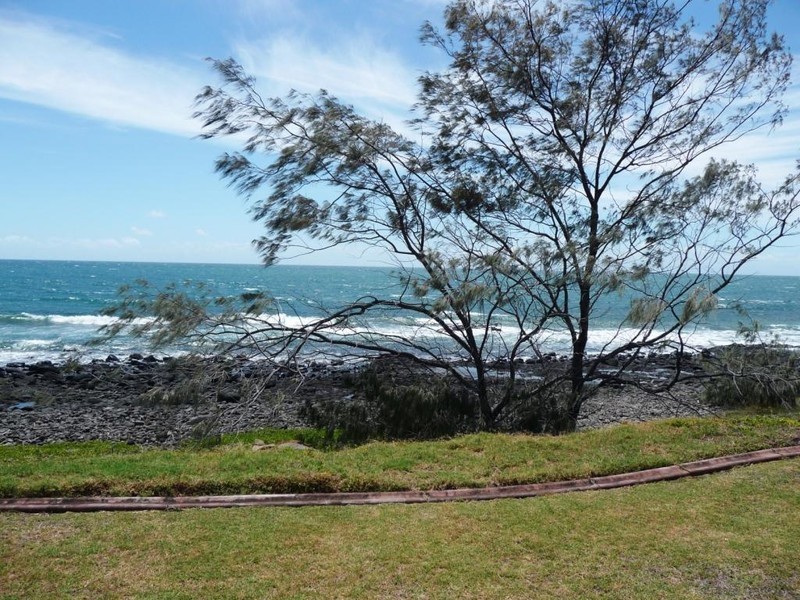 46 Barolin Esplanade, Coral Cove QLD 4670
