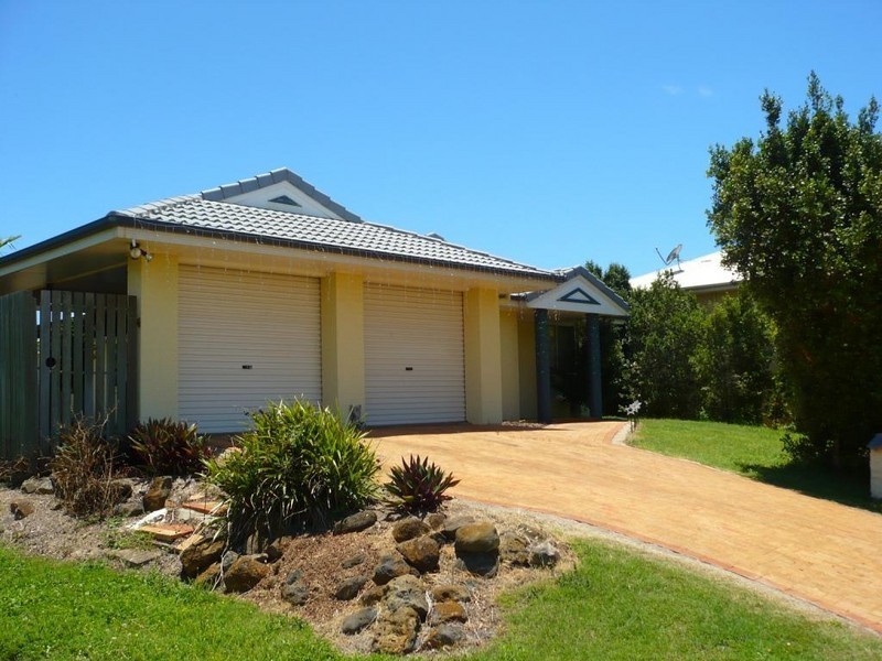 6 Belmonte Drive, Coral Cove QLD 4670