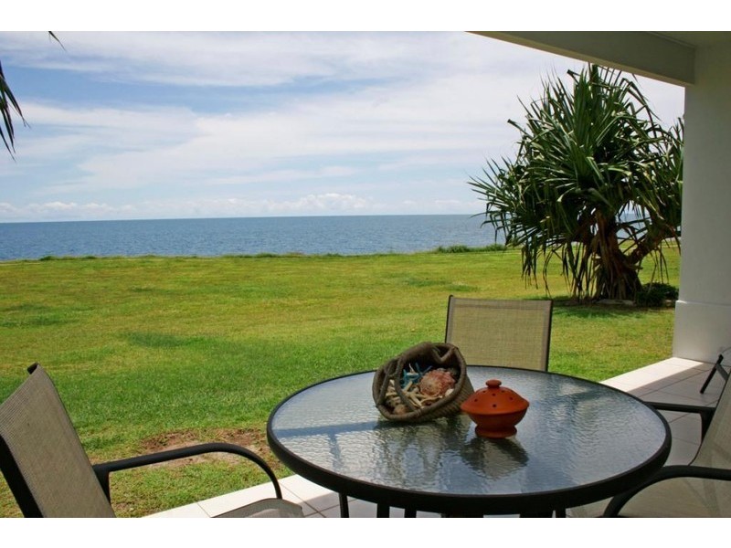 Villa 2 TurtleCove , 16 Selmar Place, Innes Park QLD 4670