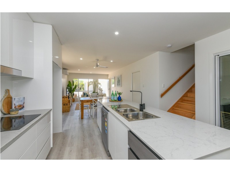 3/11 Holland Street, Bargara QLD 4670