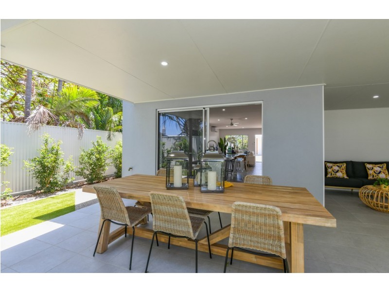 3/11 Holland Street, Bargara QLD 4670