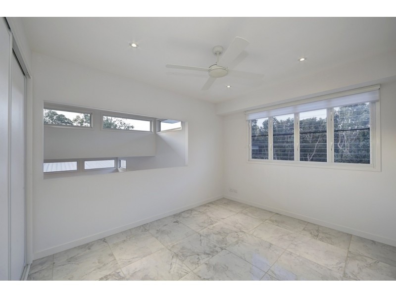 51 McIntosh Avenue, Elliott Heads QLD 4670