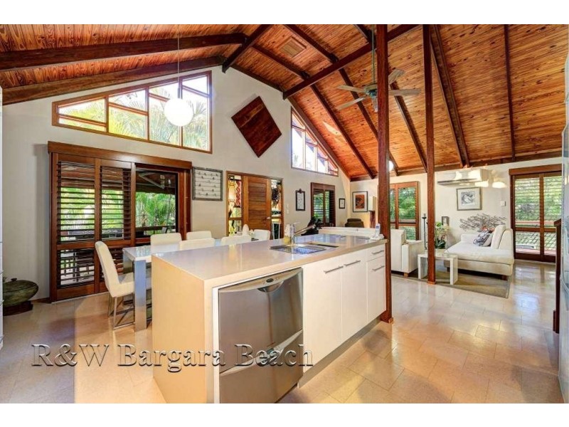 13 Dooley Street, Bargara QLD 4670