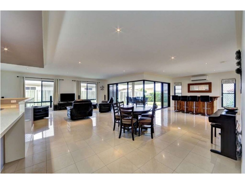 4 Chantilly Street, Bargara QLD 4670