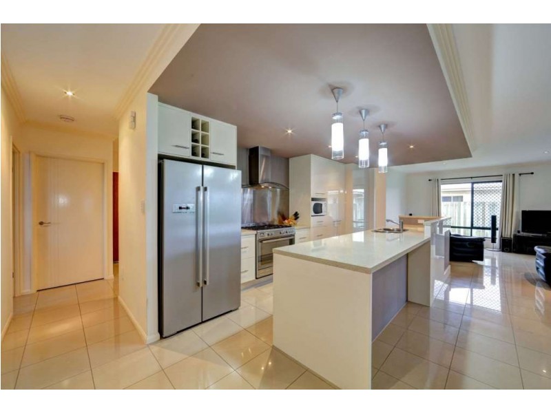 4 Chantilly Street, Bargara QLD 4670