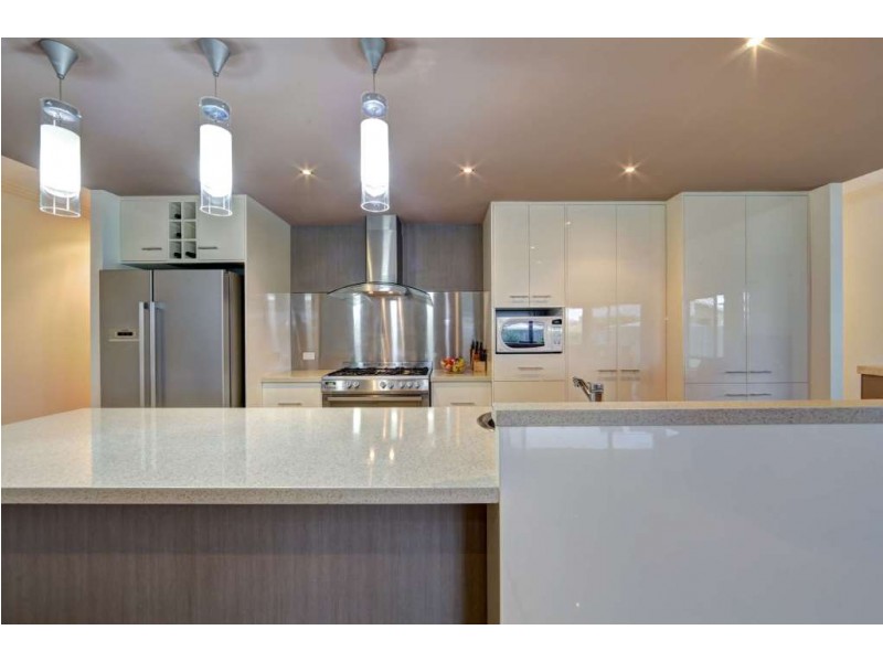 4 Chantilly Street, Bargara QLD 4670