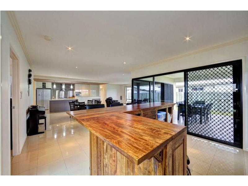 4 Chantilly Street, Bargara QLD 4670