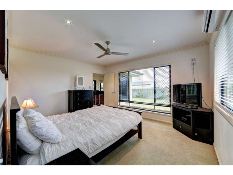 4 Chantilly Street, Bargara QLD 4670
