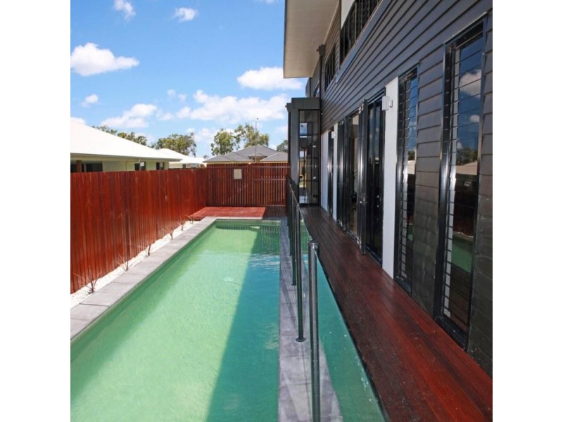 2/10 Trinity Close, Bargara QLD 4670