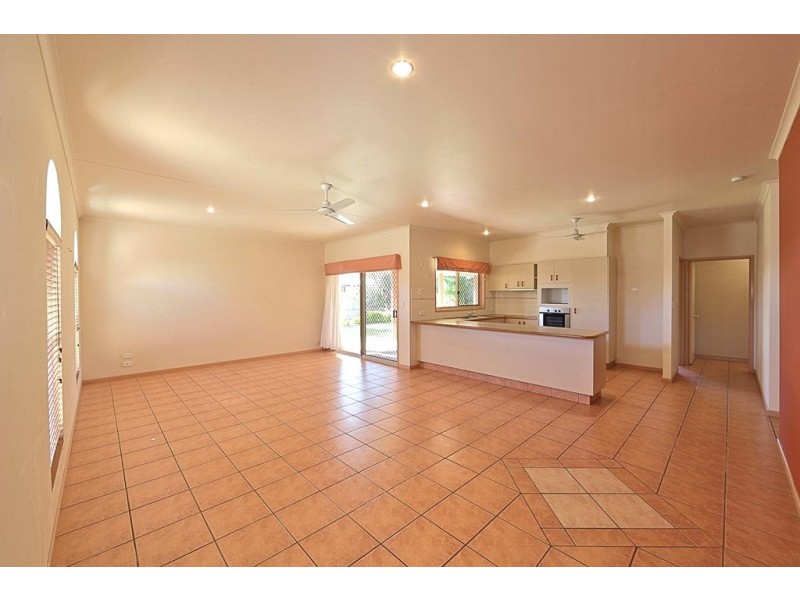 8 Coral Court, Bargara QLD 4670