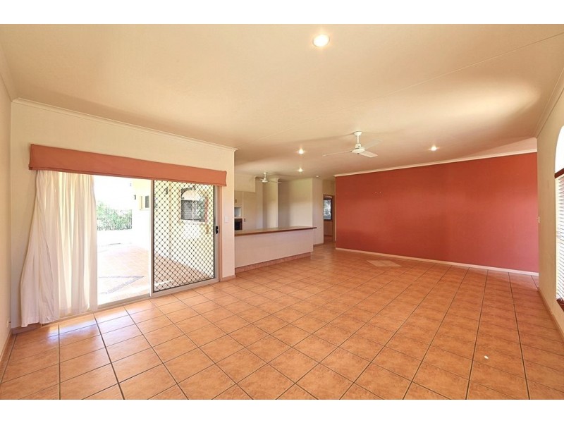 8 Coral Court, Bargara QLD 4670